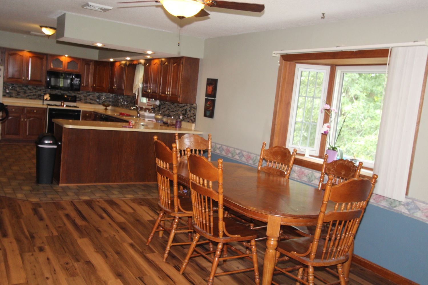6040 Lerna Rd, Mattoon, IL 61938